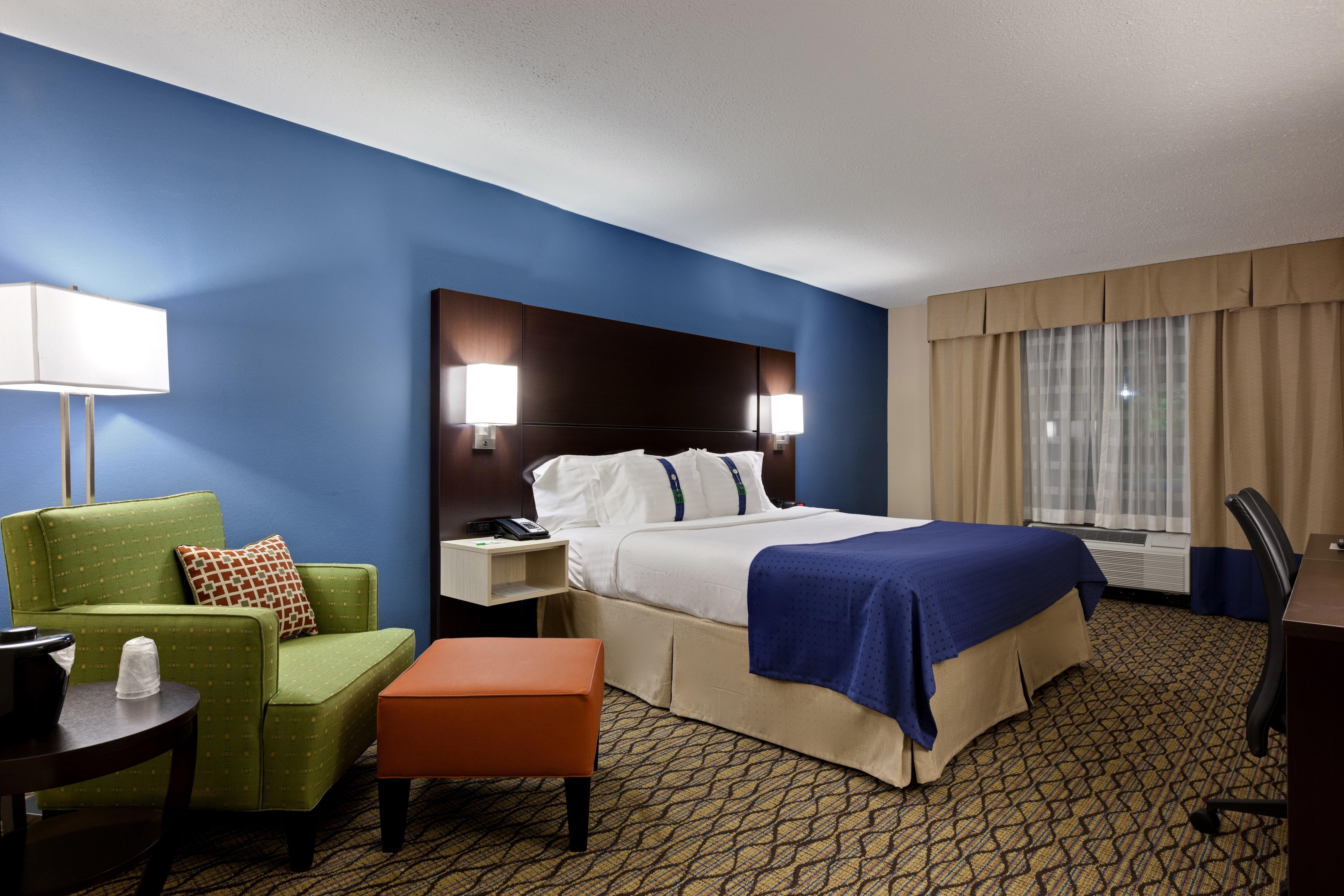 Holiday Inn & Suites Atlanta Airport North By Ihg College Park Bagian luar foto