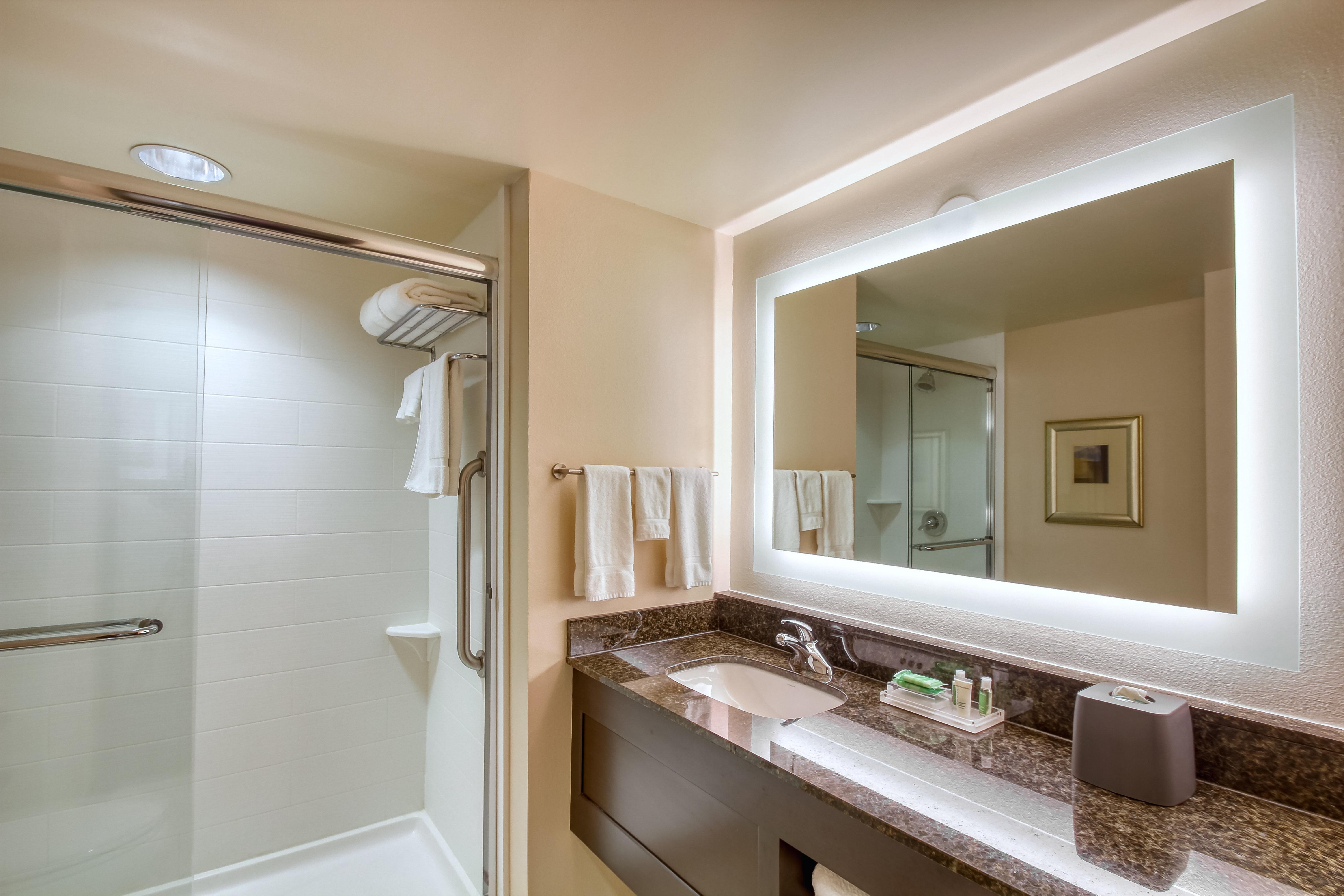 Holiday Inn & Suites Atlanta Airport North By Ihg College Park Bagian luar foto
