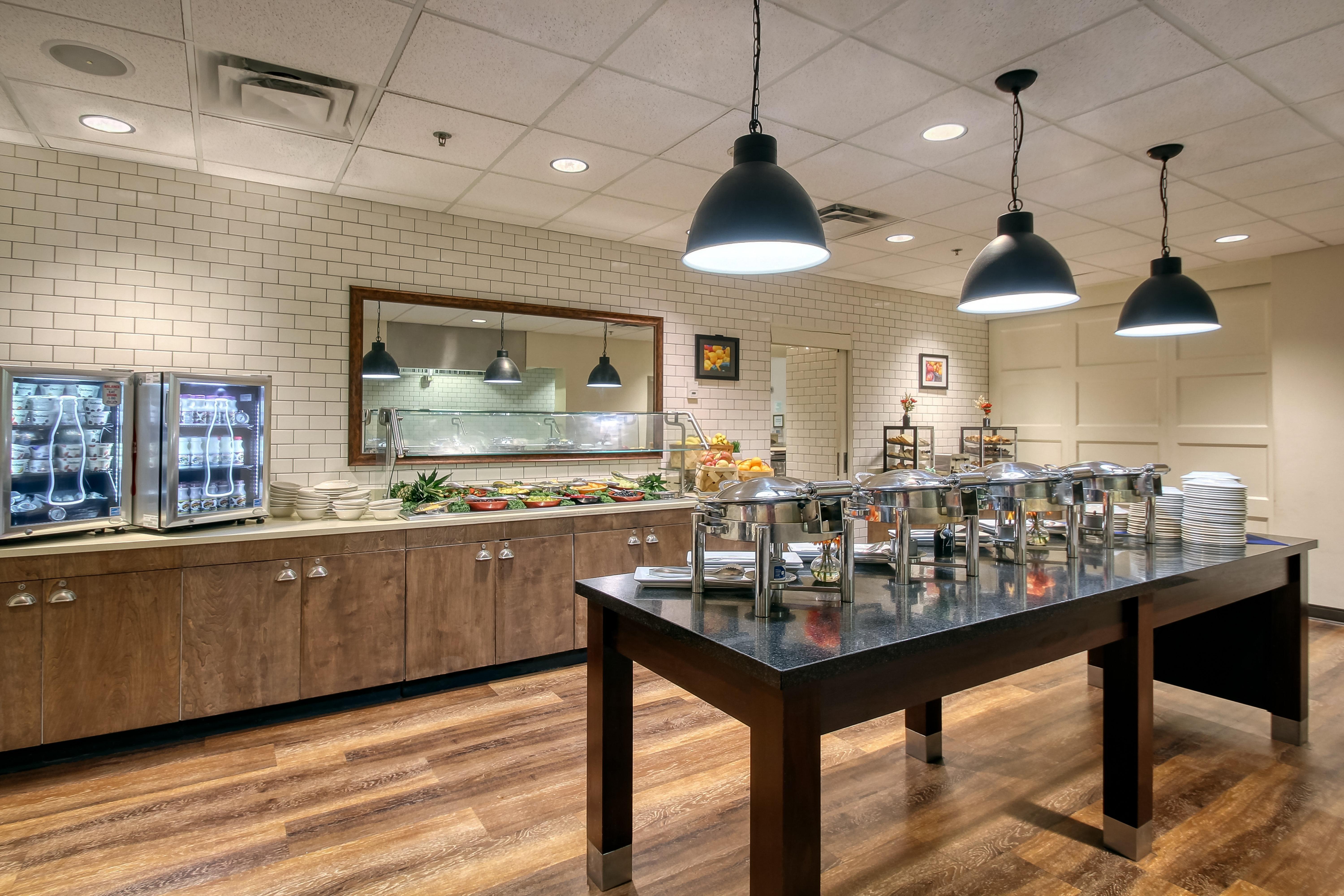 Holiday Inn & Suites Atlanta Airport North By Ihg College Park Bagian luar foto