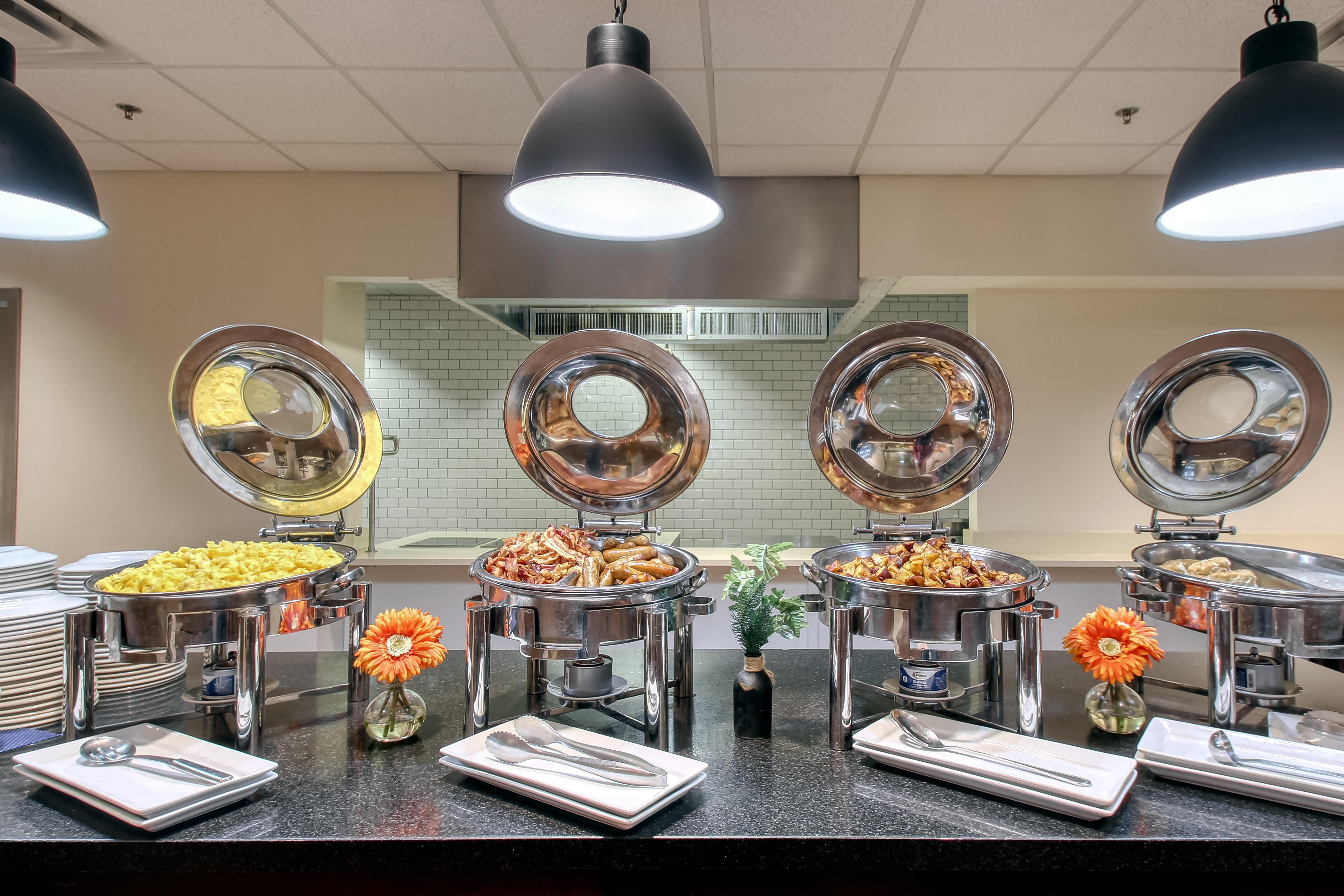 Holiday Inn & Suites Atlanta Airport North By Ihg College Park Bagian luar foto