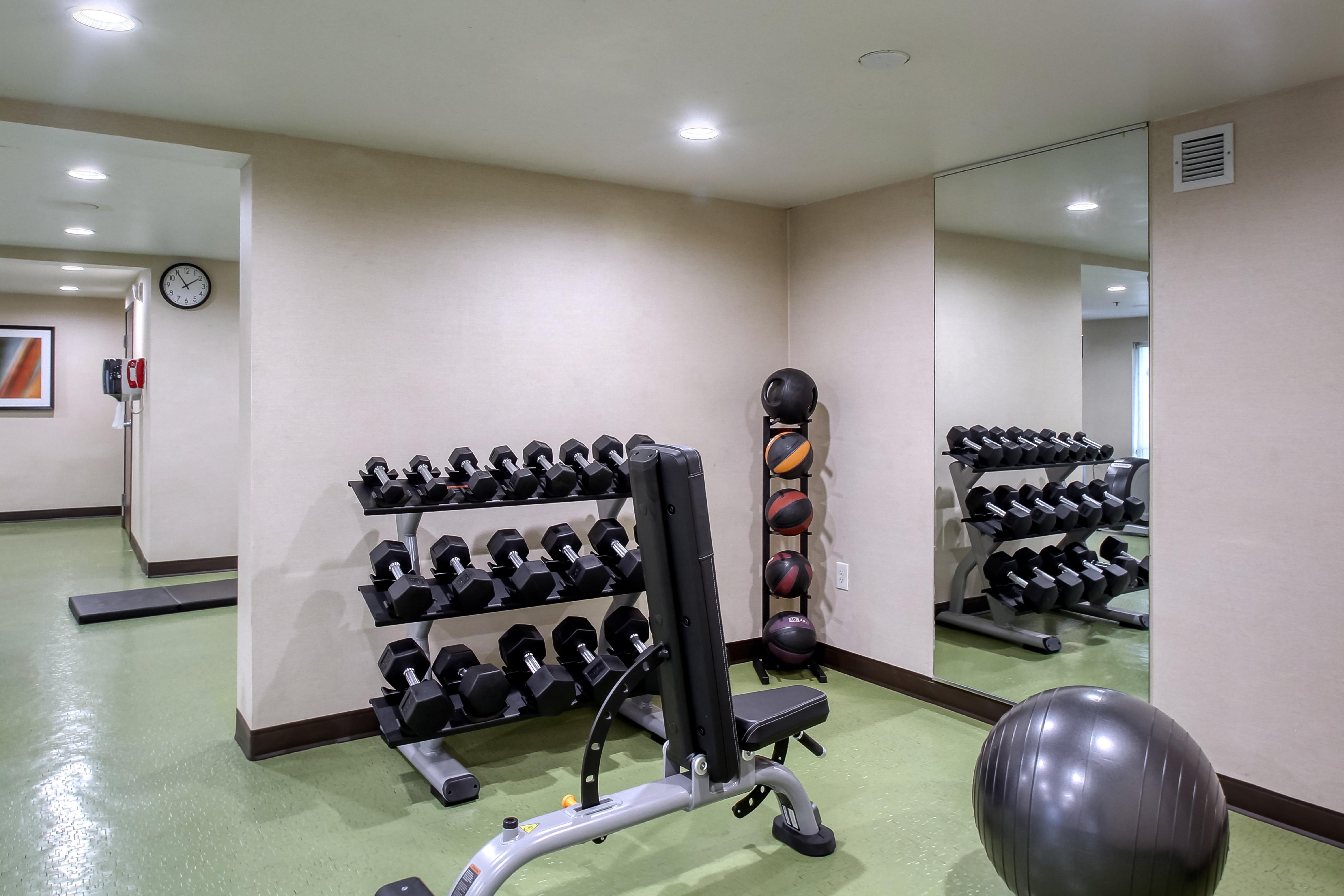 Holiday Inn & Suites Atlanta Airport North By Ihg College Park Bagian luar foto
