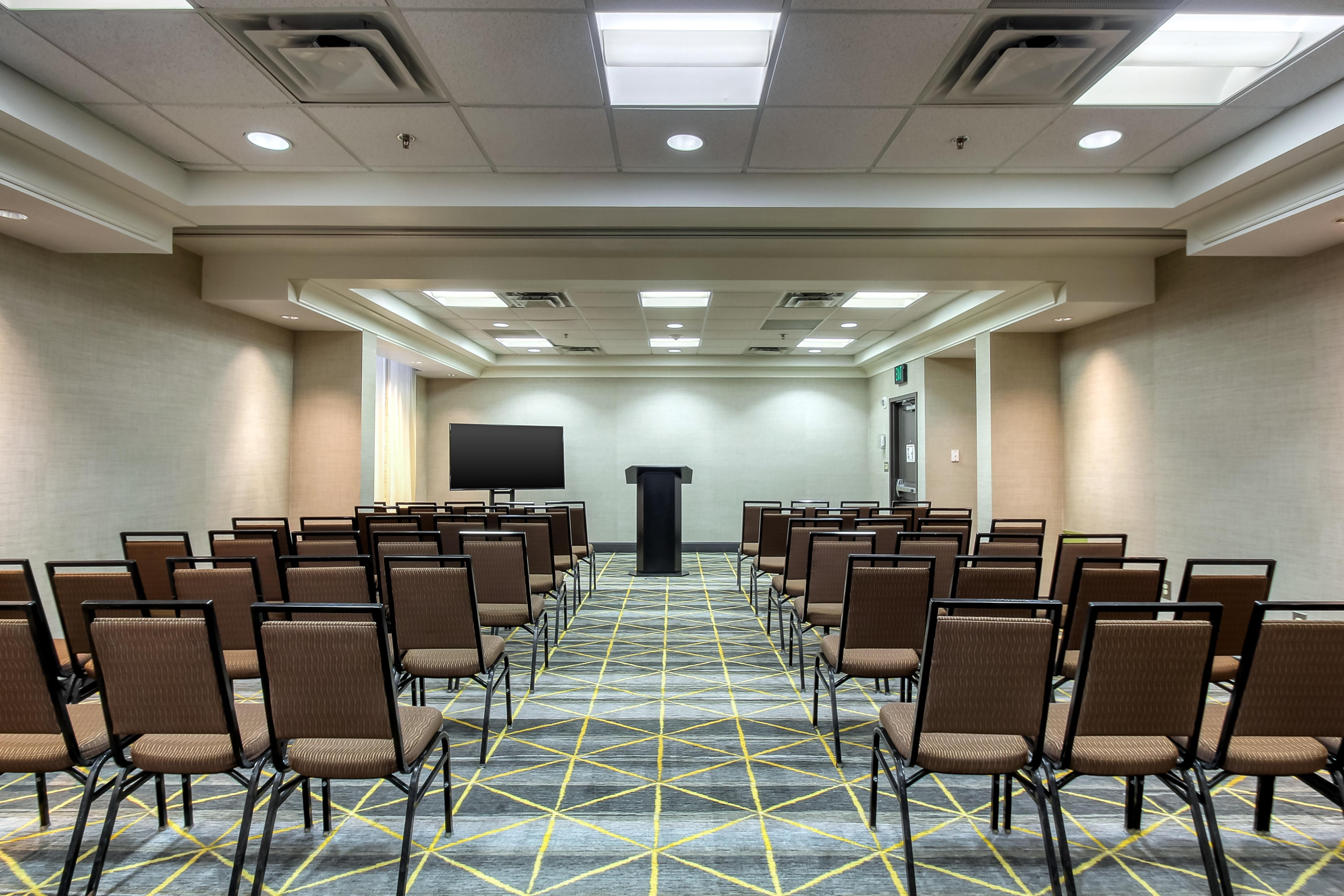 Holiday Inn & Suites Atlanta Airport North By Ihg College Park Bagian luar foto